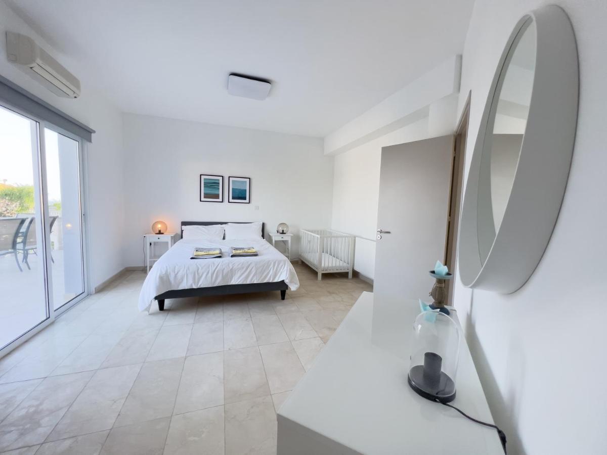Grand Villa Lynn Seaview Ayia Napa Exterior foto